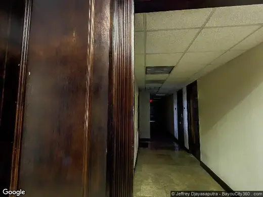Bright, airy room with large windows at The Mind & Body Clinic, a detox center in Houston.