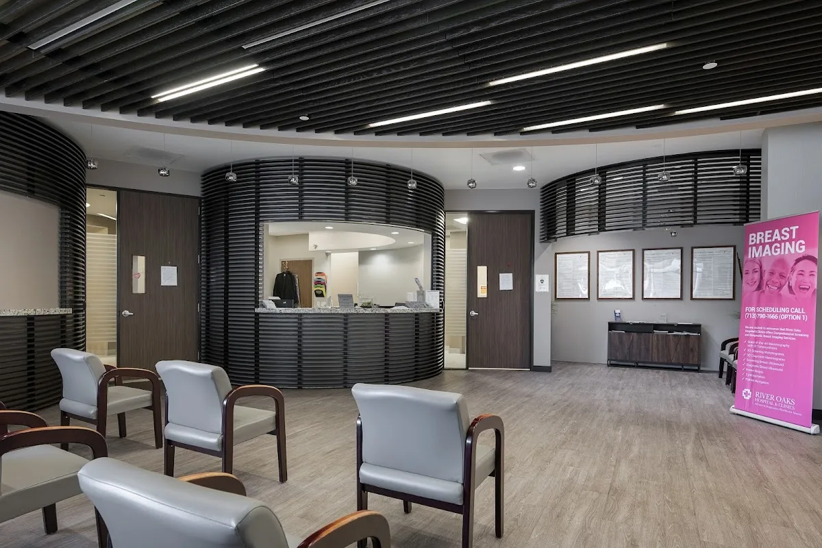 River Oaks Hospital & Clinics - Photo 4