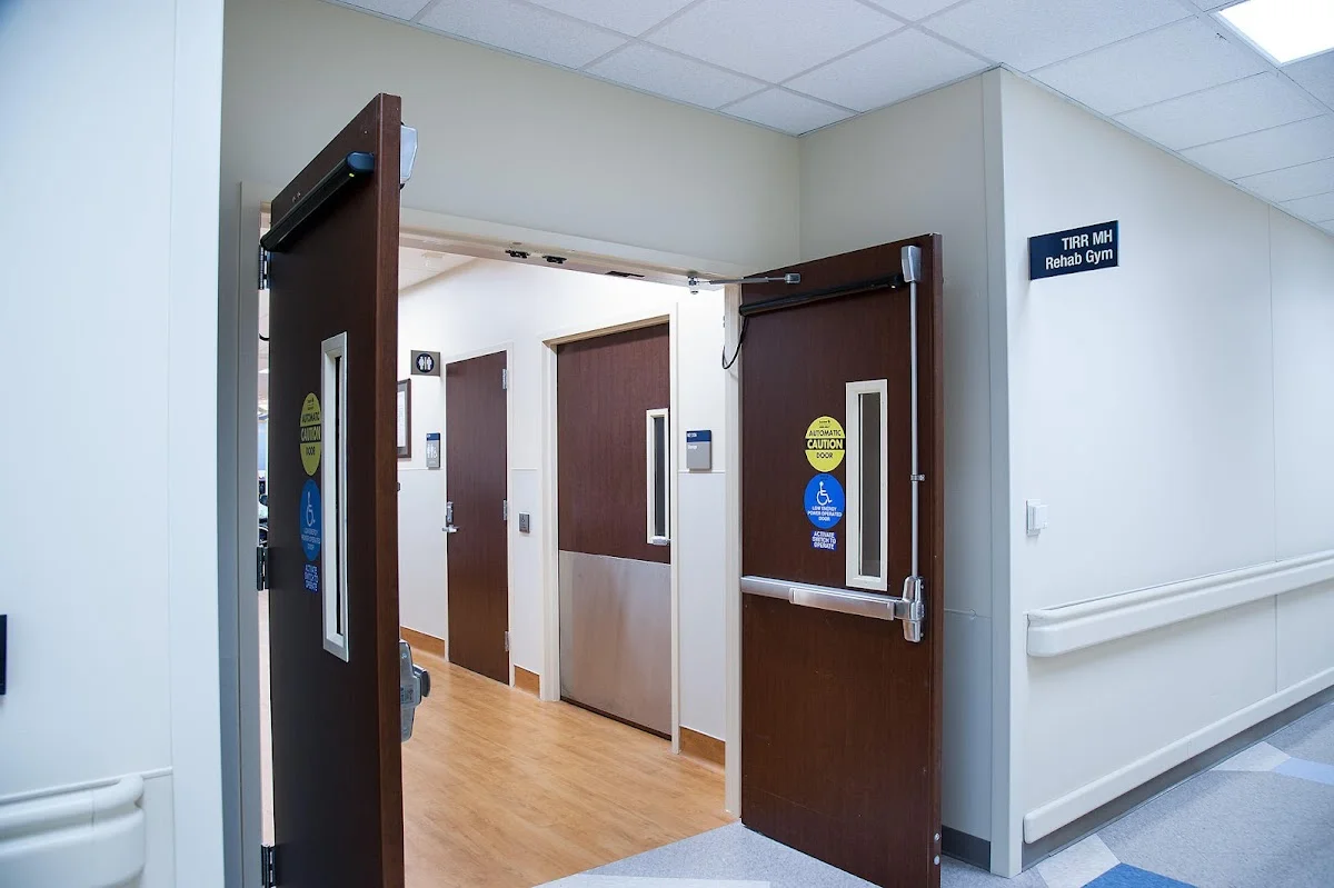 TIRR Memorial Hermann Inpatient Rehabilitation - Greater Heights - 照片 4