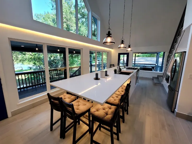 Azul House Sober Living - Photo 3