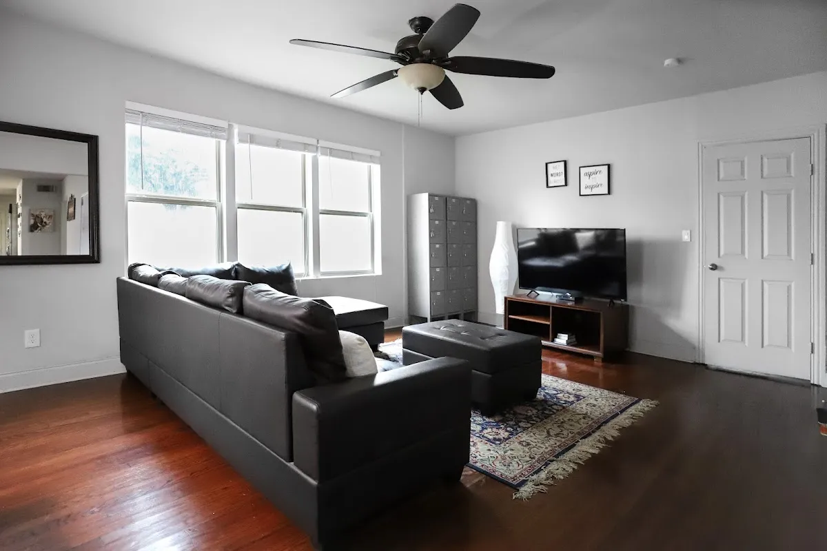 Emancipation House - Men’s Sober Home - Photo 3