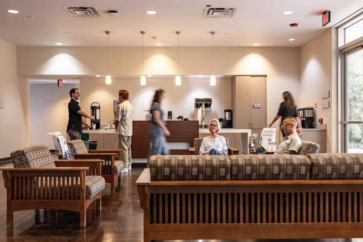 The Council on Recovery - 照片 5