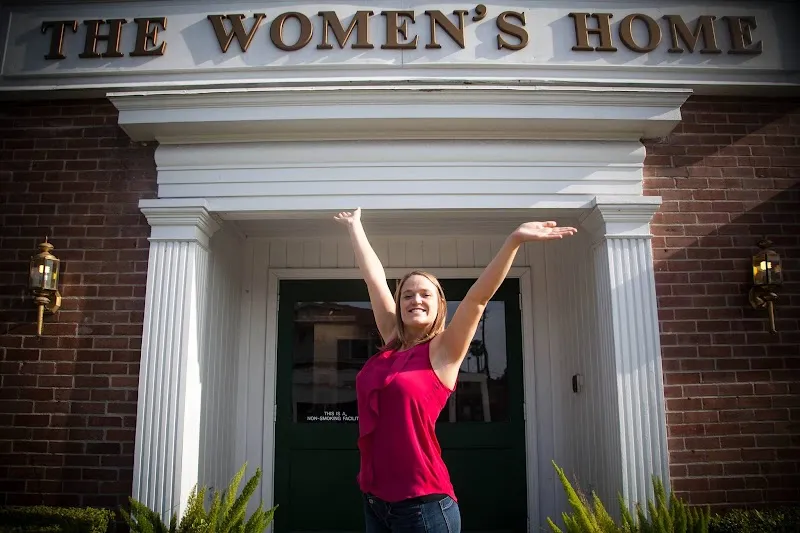 The Womens Home - Photo 1