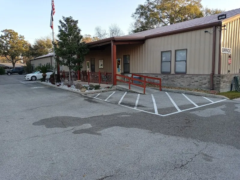 lcrc - Photo 3
