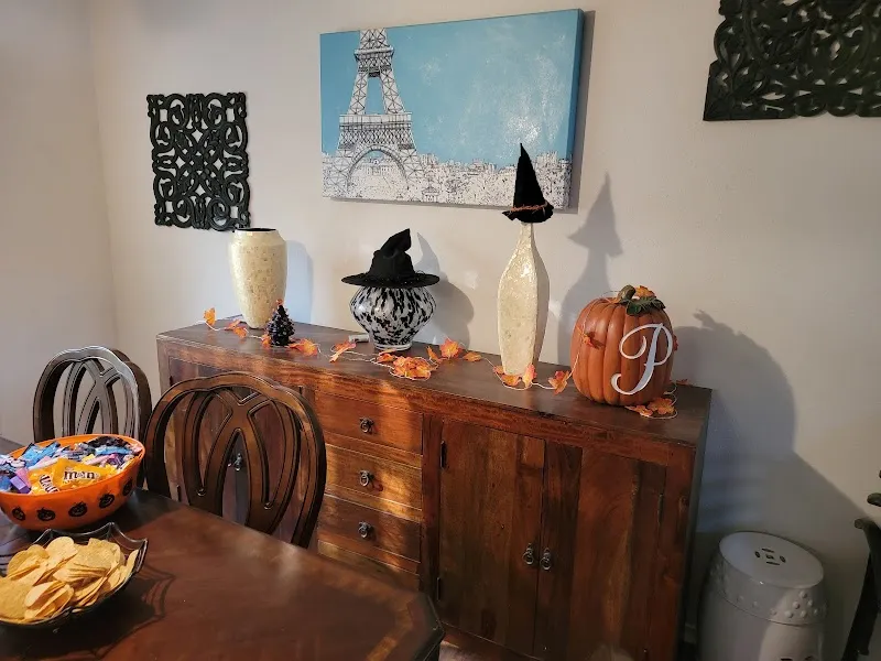 Valescere Sober Living for Women - Photo 1