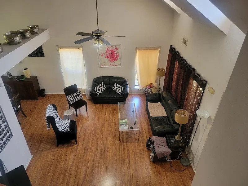 Valescere Sober Living for Women - Photo 4