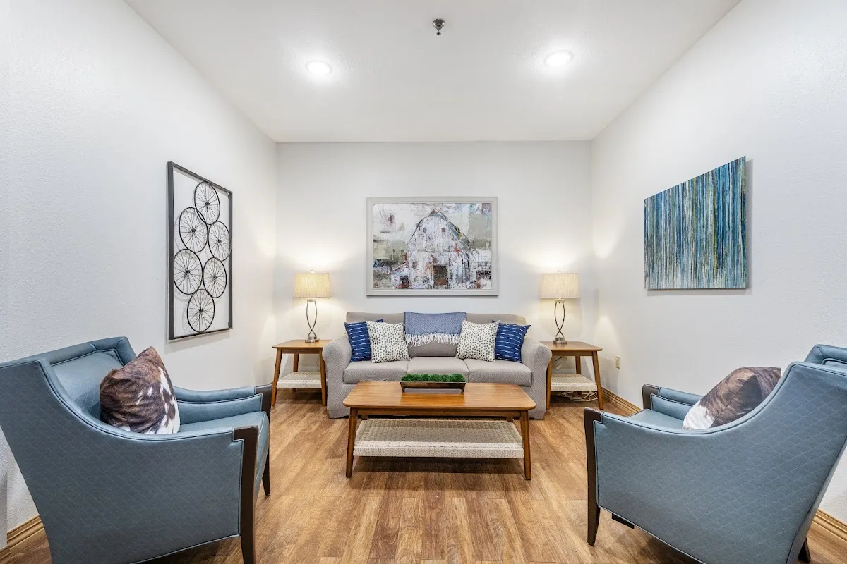 The Renaissance at Kessler Park - interior photo