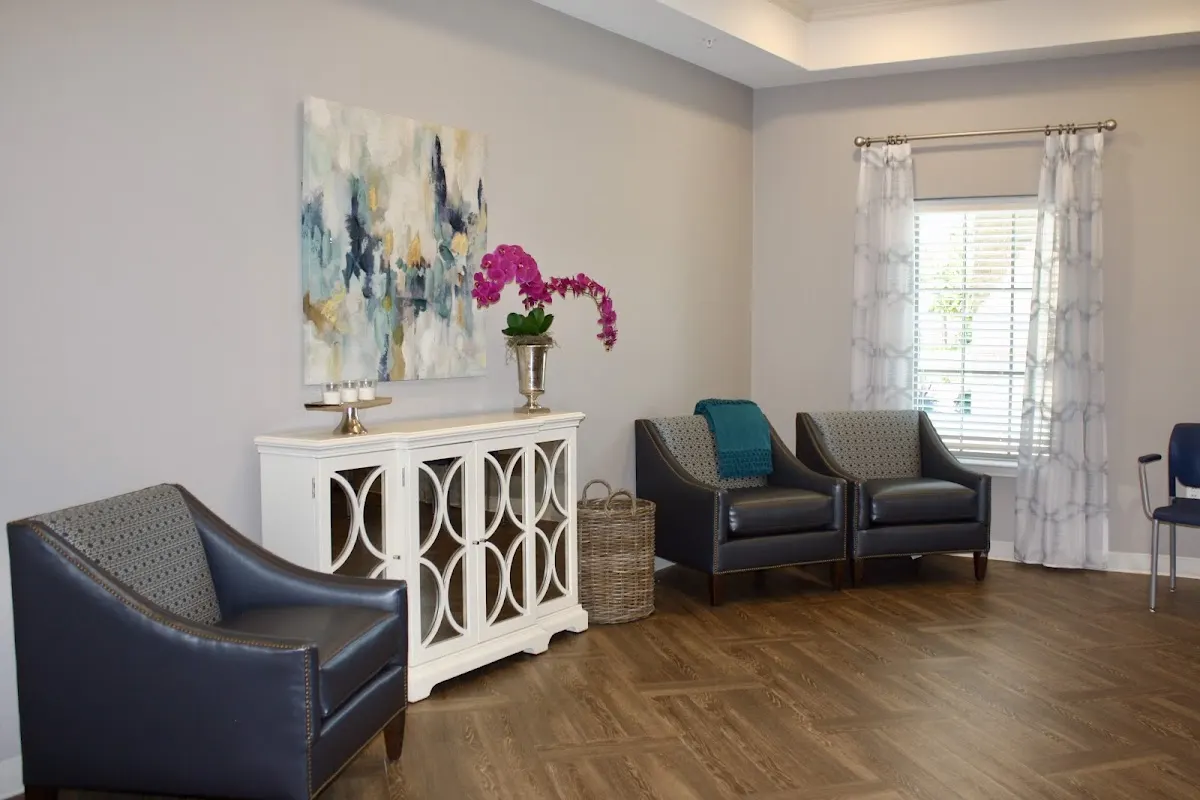 Highland Park Rehabilitation & Nursing Center - Photo 5