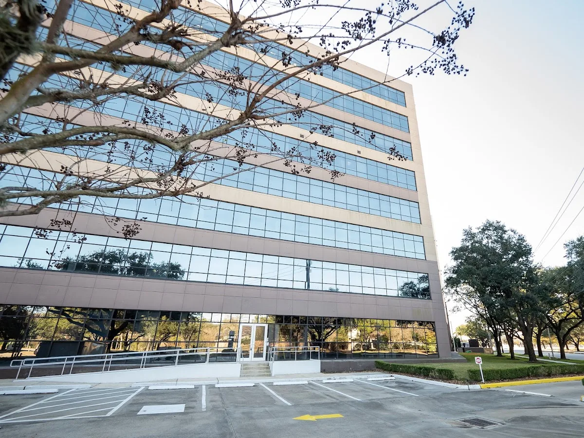 Exterior view of Houston treatment center — daytime