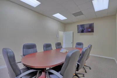Bay Area Recovery Center - Photo 6
