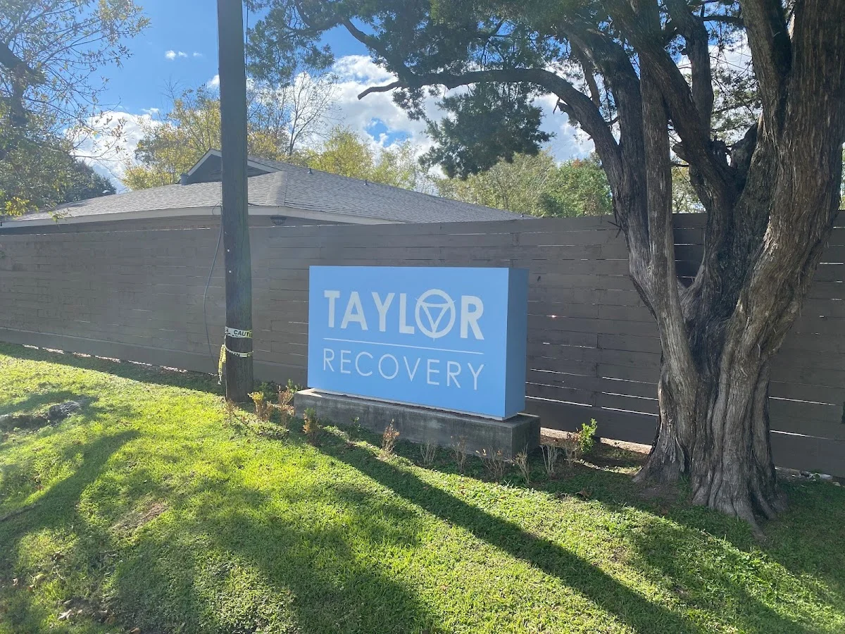 Taylor Recovery Addiction Treatment Center - 사진 3