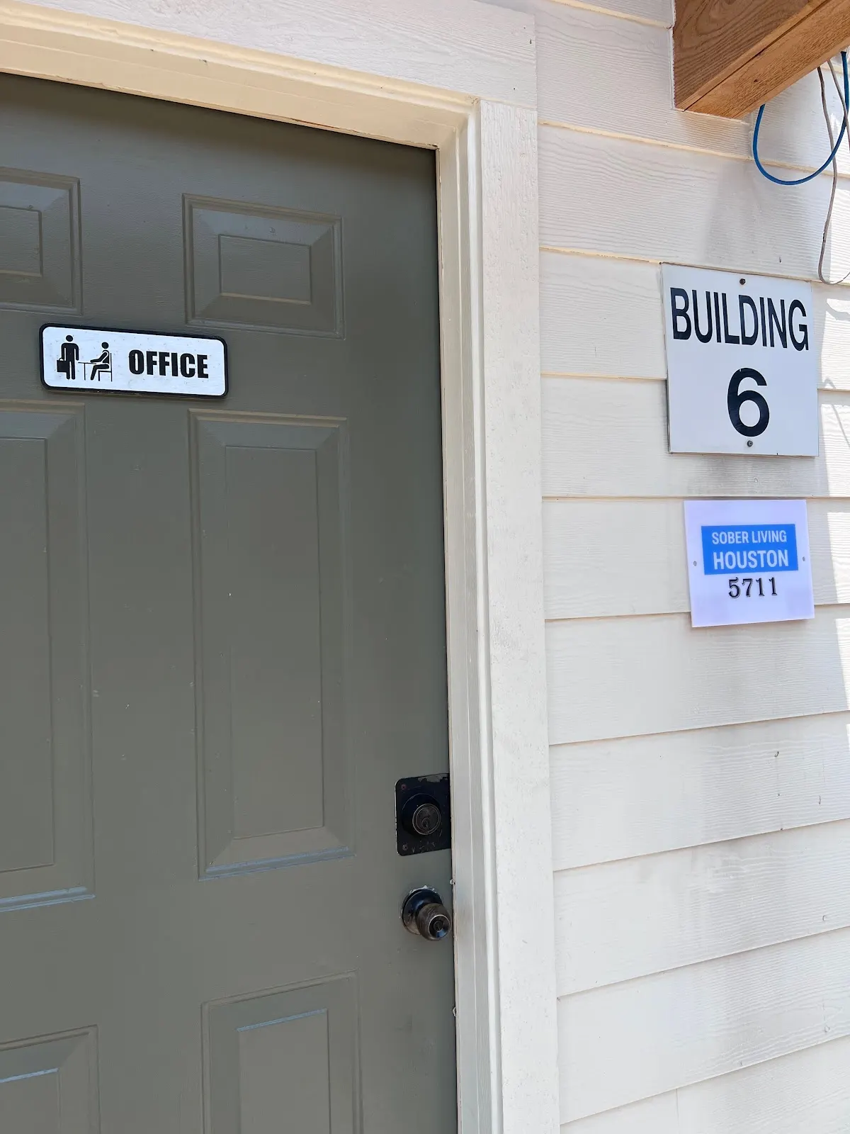 Taylor Recovery Sober Living - Houston Location - Photo 5